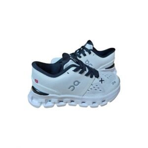 On Cloud x4 Kids White
